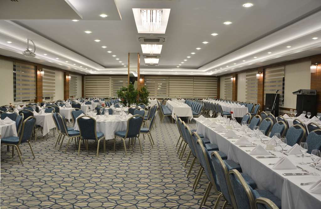 Goeruekle Gueler Park Hotel Зручності фото